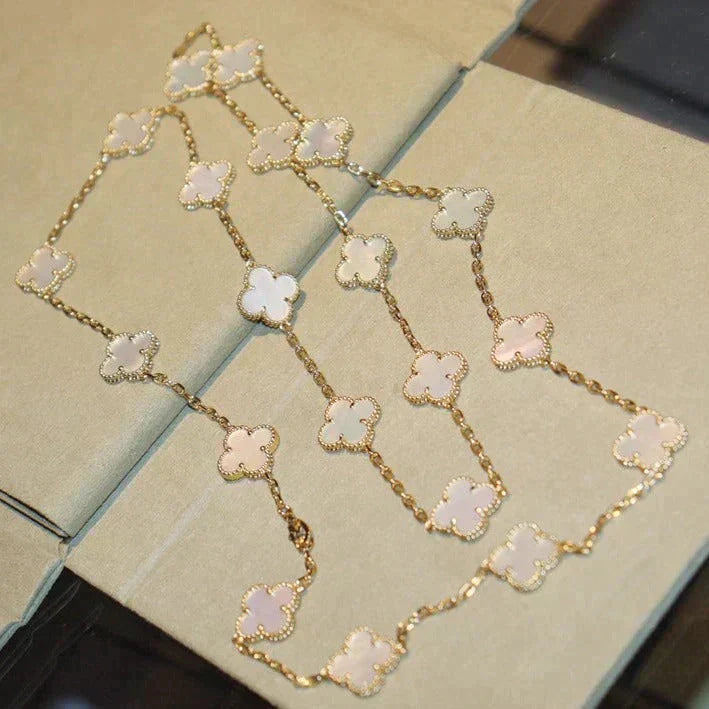 [⭐Spark]CLOVER 20 MOTIFS WHITE MOP NECKLACE