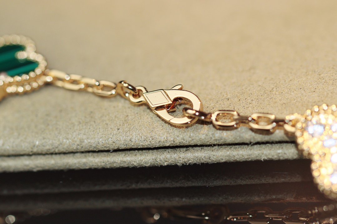 [⭐Spark]CLOVER 20 MOTIFS ONYX ROSE GOLD