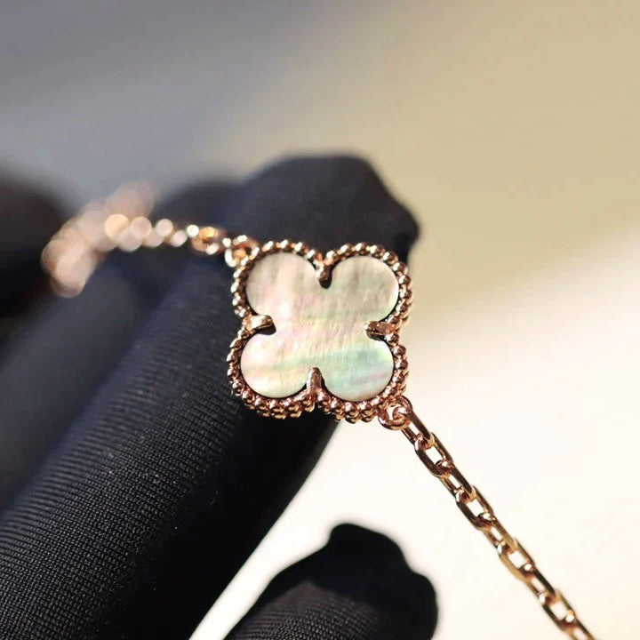 [⭐Spark]CLOVER 20 MOTIFS DARK MOP DIAMOND  NECKLACE