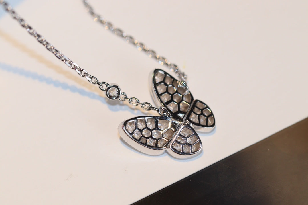 [⭐Spark]BUTTERFLY DIAMOND NECKLACE