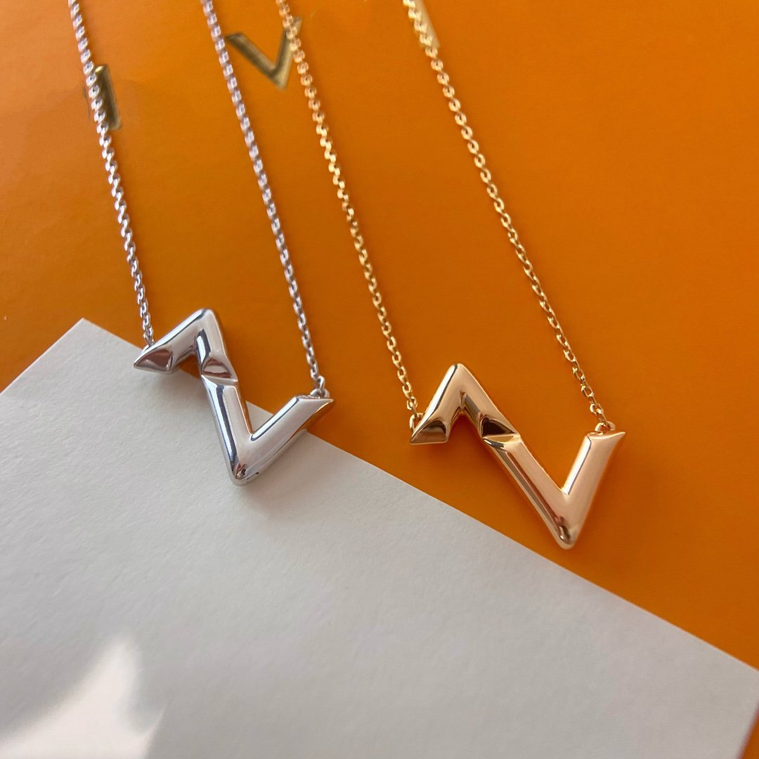 [⭐Spark]VOLTE UPSIDE DOWN NECKLACE