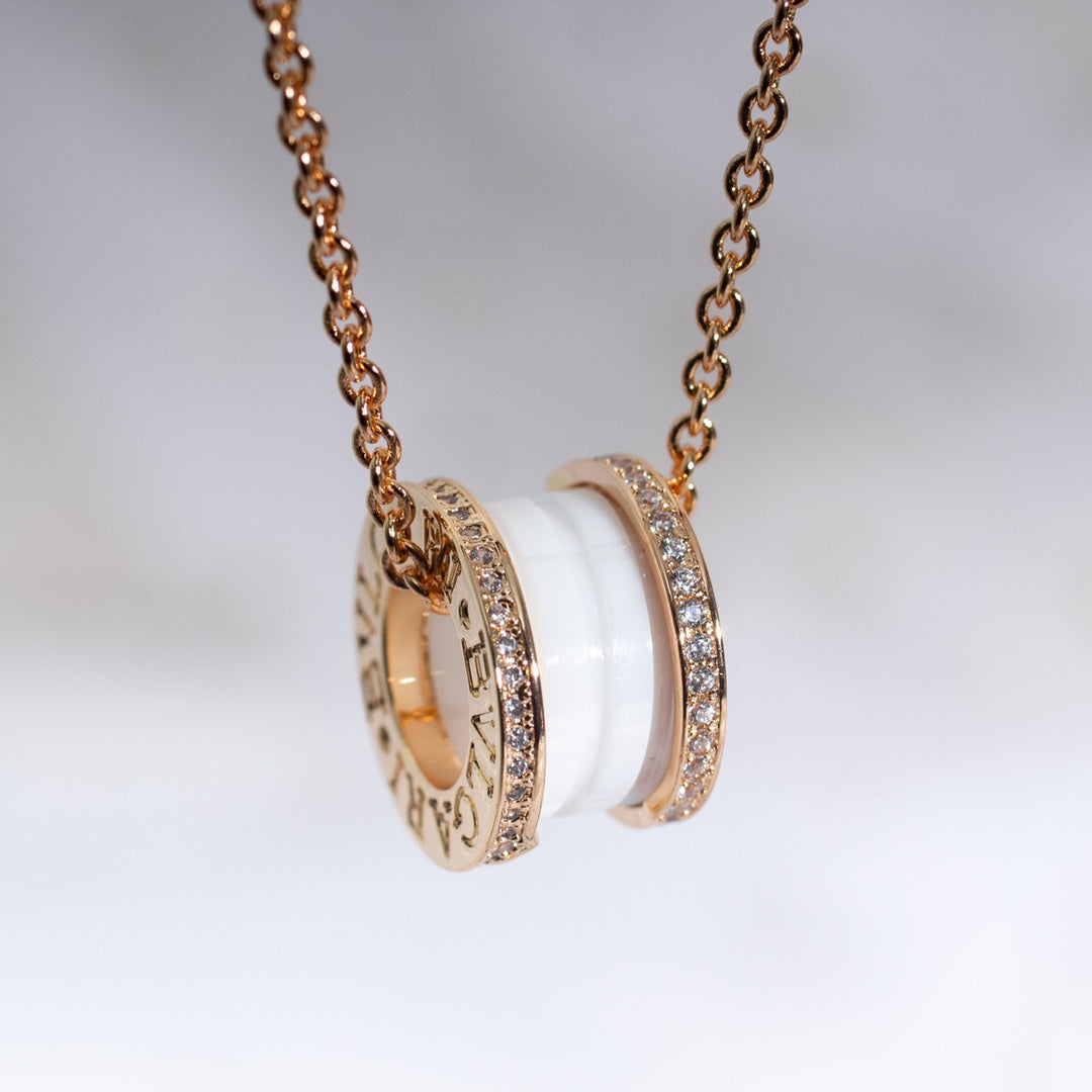 [⭐Spark]ZERO 1 WHITE CERAMIC PINK GOLD DIAMOND NECKLACE