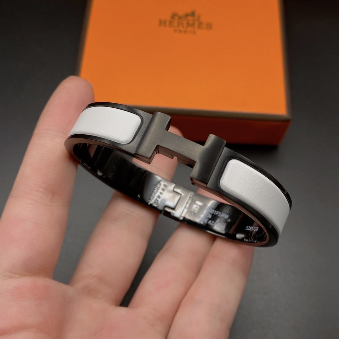 [⭐Spark]H BRACELET 12MM BLACK WHITE CERAMIC