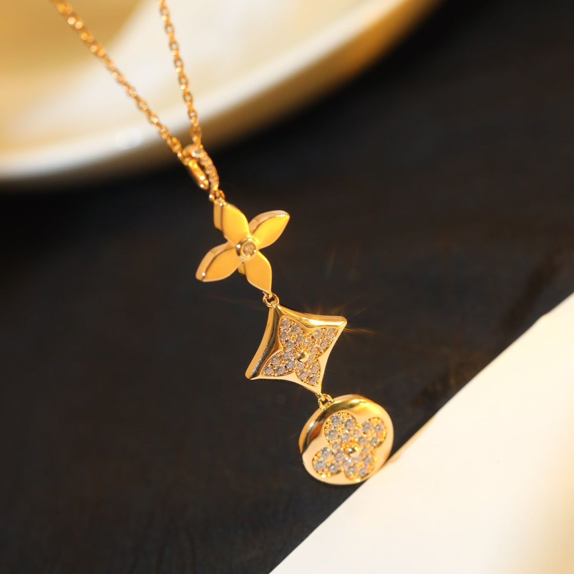 [⭐Spark]STAR AND SUN DIAMOND PINK GOLD NECKLACE