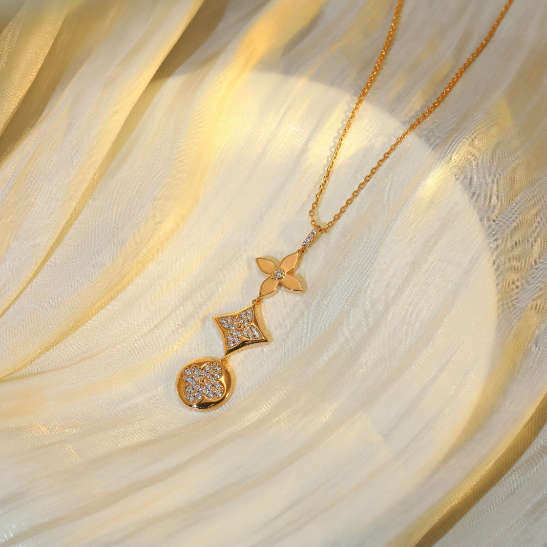 [⭐Spark]STAR AND SUN DIAMOND PINK GOLD NECKLACE