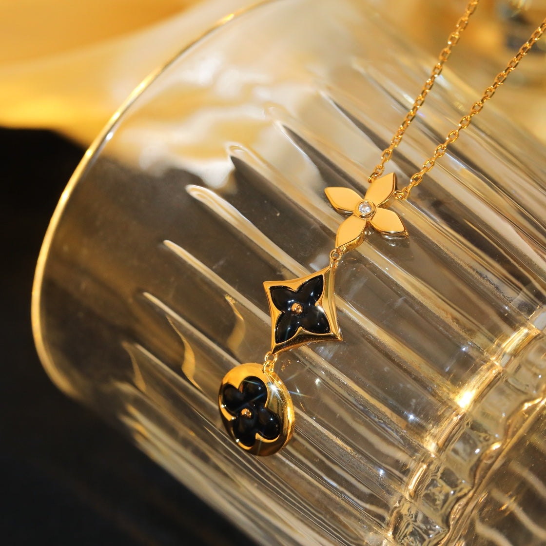 [⭐Spark]STAR AND SUN ONYX PINK GOLD NECKLACE