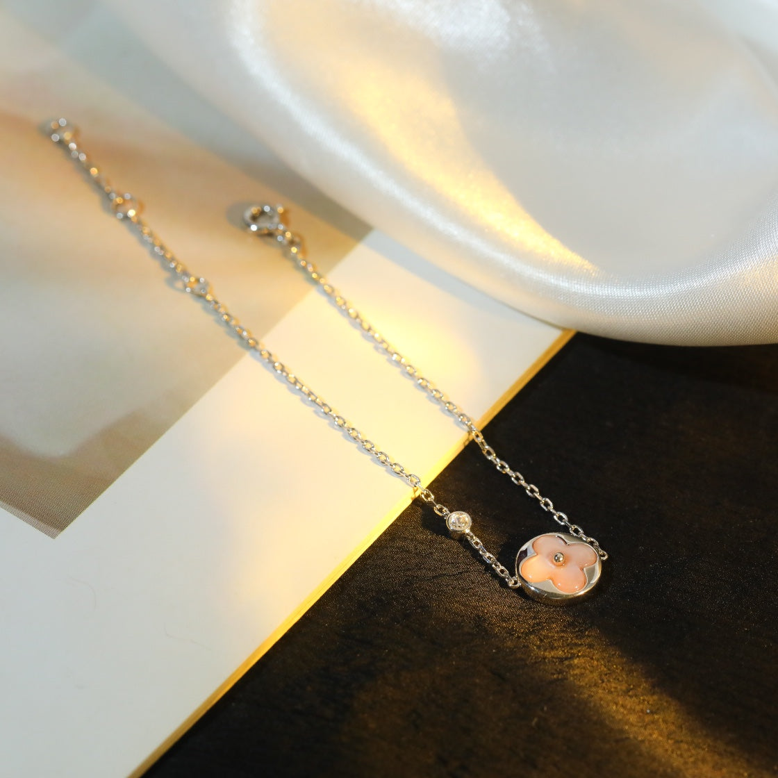 [⭐Spark]SUN MOTIF PINK MOP SILVER BRACELET