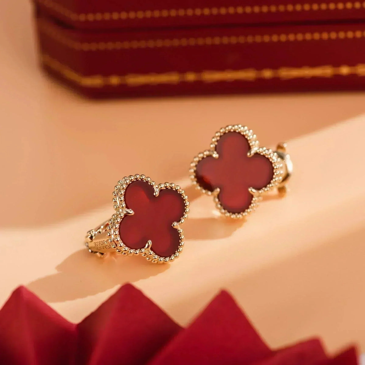 [⭐Spark]CLOVER MEDIUM 1 MOTIFS CARNELIAN  EARRINGS