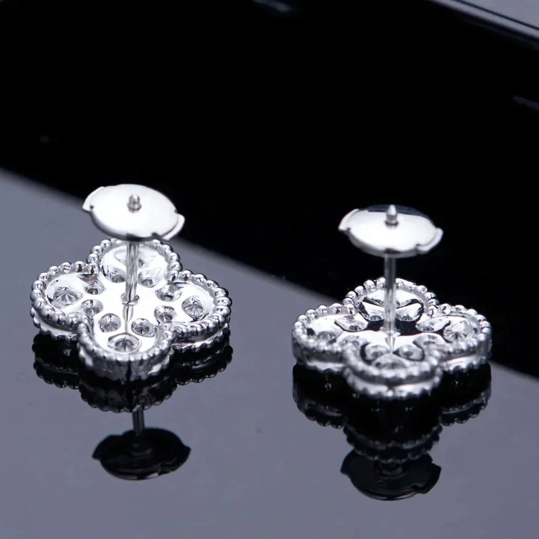 [⭐Spark]CLOVER 1 MOTIFS DIAMOND STUD EARRINGS SILVER