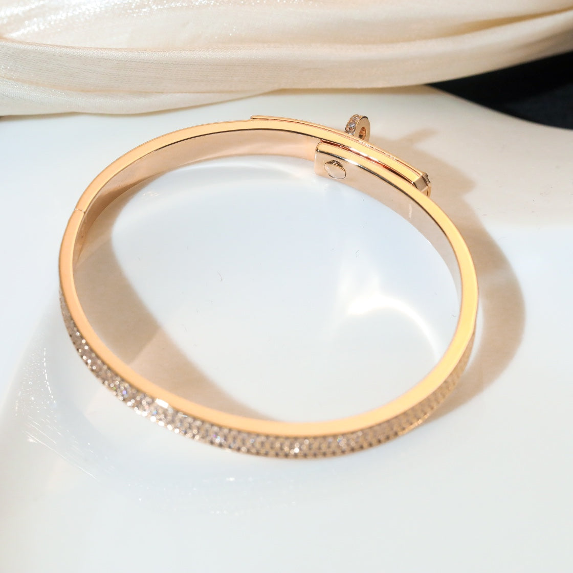 [⭐Spark]KELLY BRACELET DIAMOND PAVED