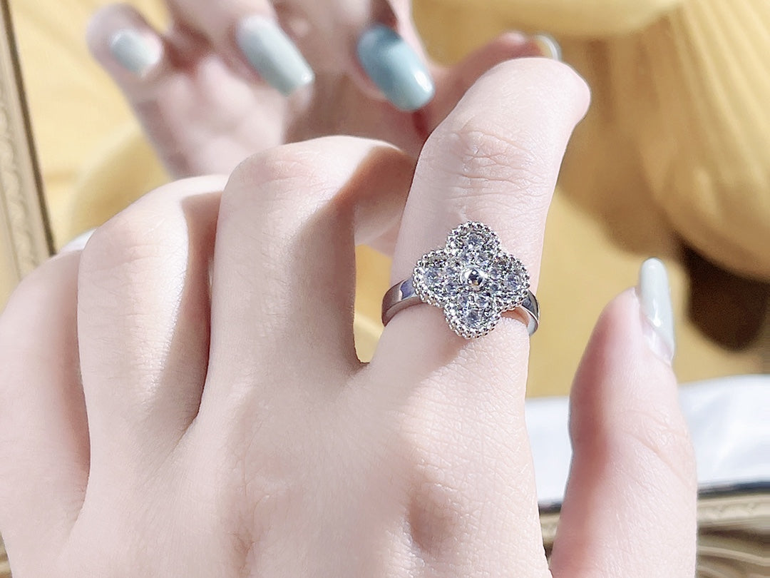 [⭐Spark]CLOVER DIAMOND RING