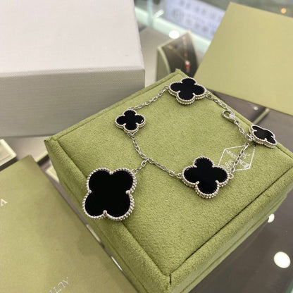 [⭐Spark]CLOVER 5 MOTIFS SIVLER ONYX BRACELET