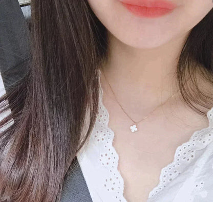 [⭐Spark]CLOVER MINI 9.5MM WHITE MOTHER-OF-PEARL NECKLACE