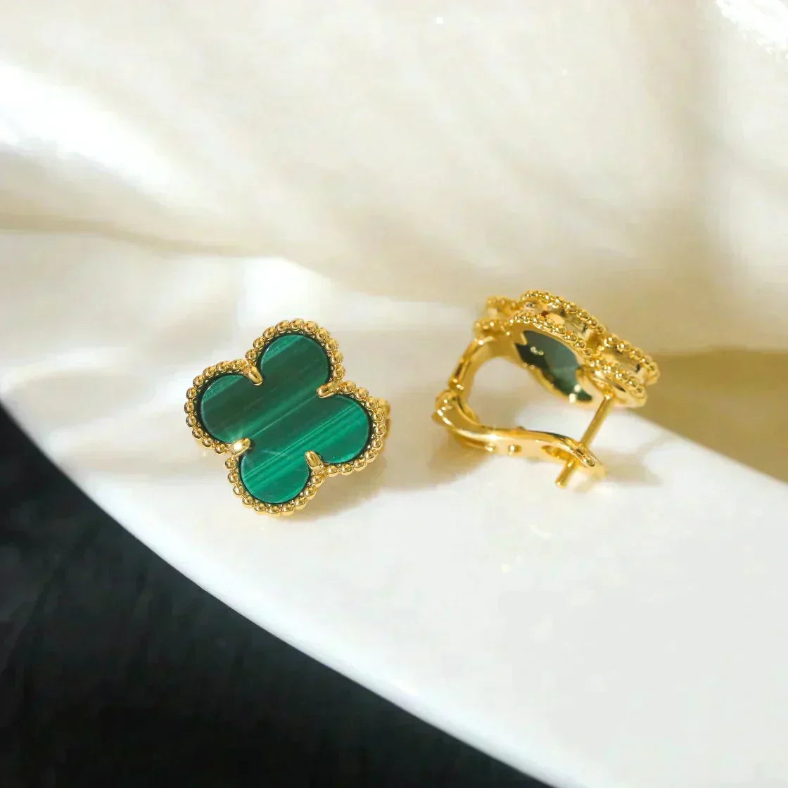 [⭐Spark]CLOVER MEDIUM 1 MOTIFS MALACHITE  EARRINGS