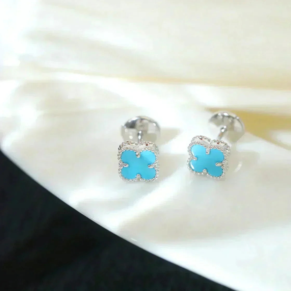 [⭐Spark]CLOVER MINI 9.5MM ONYX STUD EARRINGS SILVER