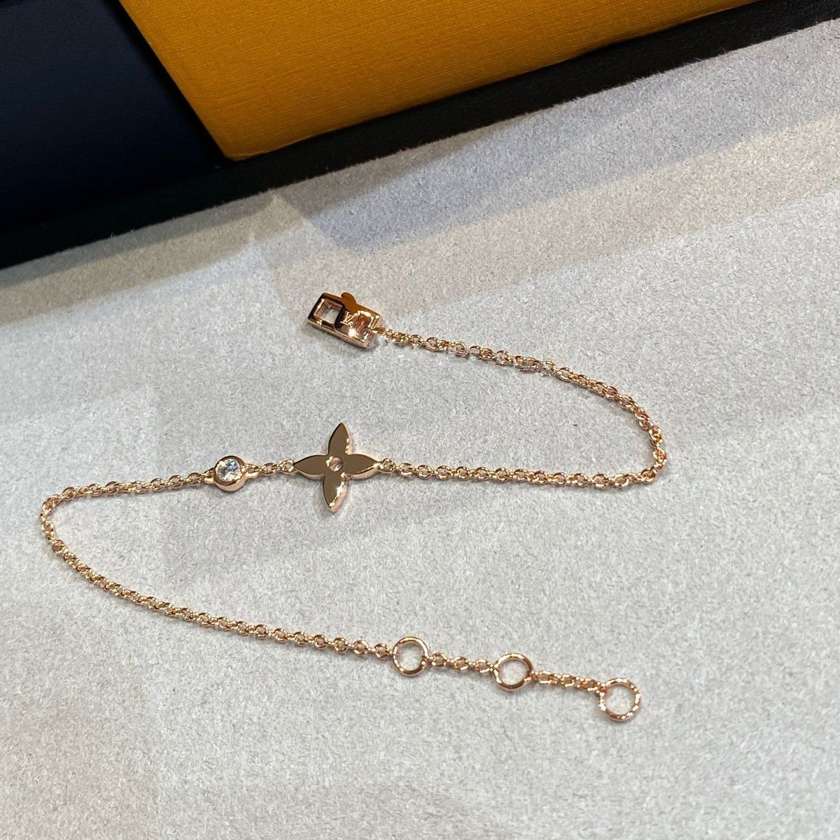 [⭐Spark]STAR DIAMOND PINK GOLD BRACELET