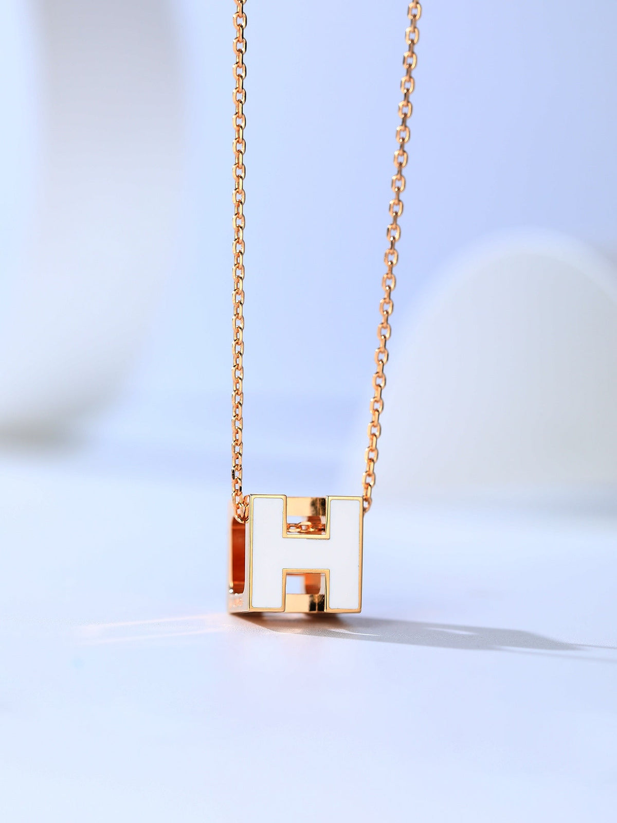 [⭐Spark]H CAGE PINK GOLD NECKLACE