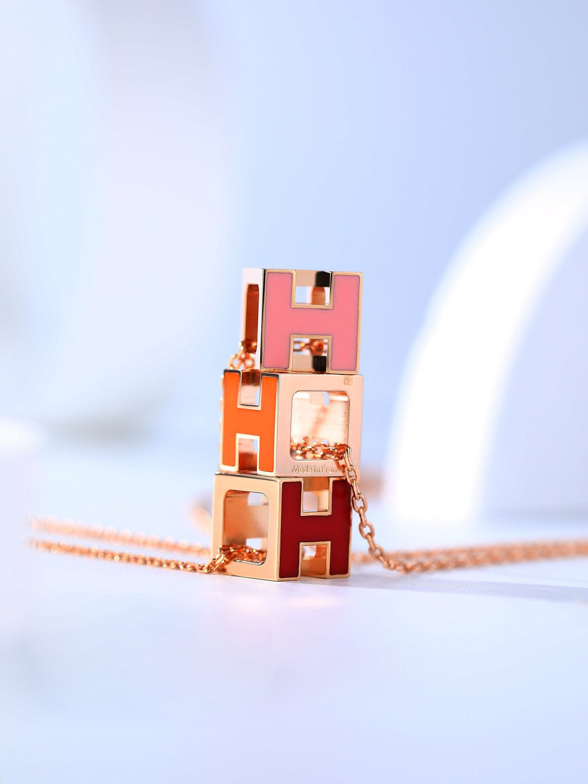 [⭐Spark]H CAGE PINK GOLD NECKLACE