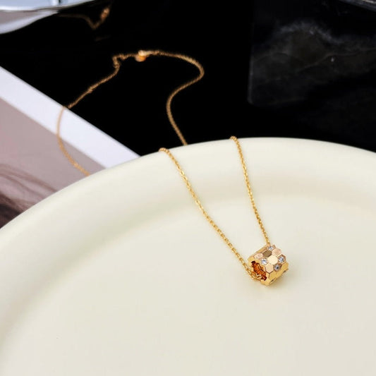 [⭐Spark]BEE MINI PEDANT DIAMOND NECKLACE