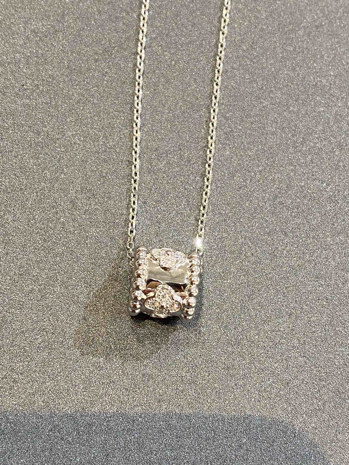 [⭐Spark]PERLEE PEDANT SIVLER DIAMOND NECKLACE