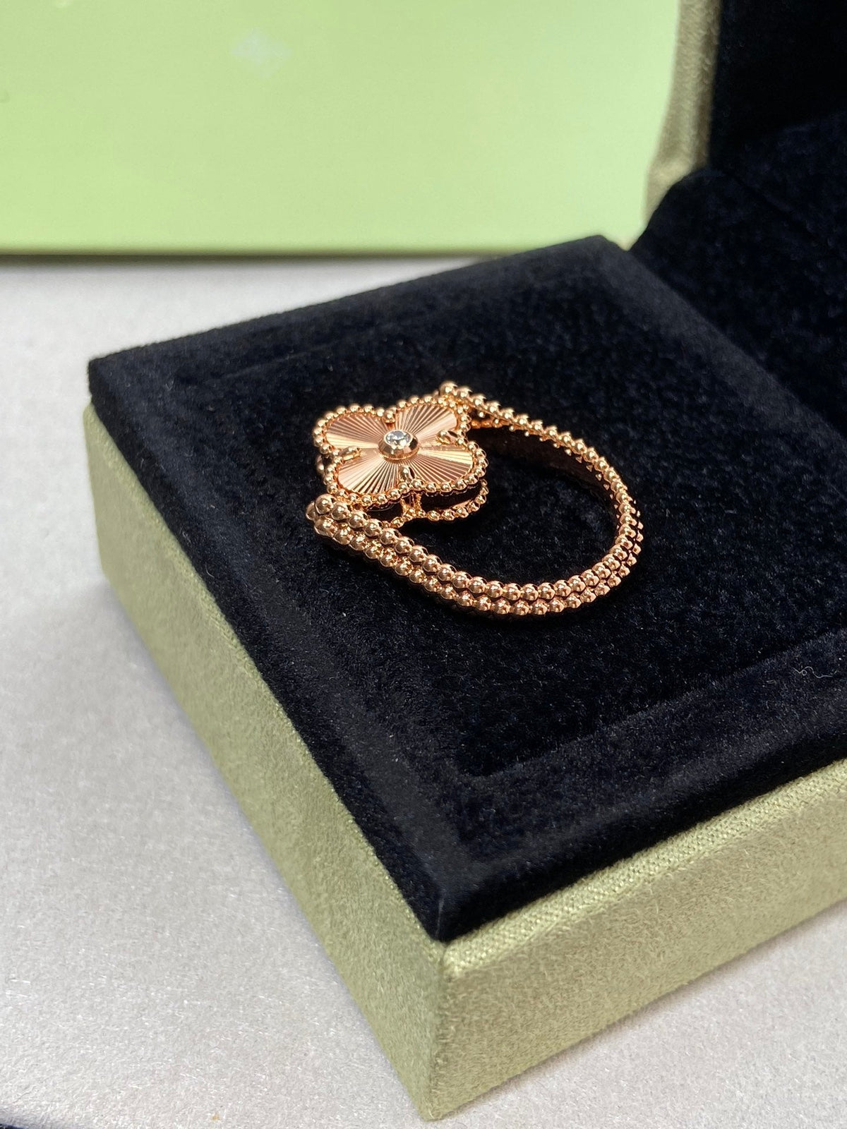 [⭐Spark]CLOVER RIVERSIBLE ROSE GOLD RING