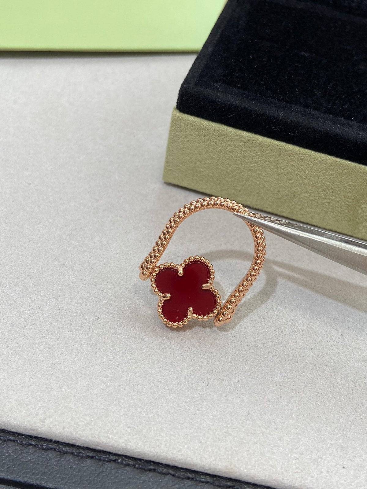 [⭐Spark]CLOVER RIVERSIBLE ROSE GOLD RING