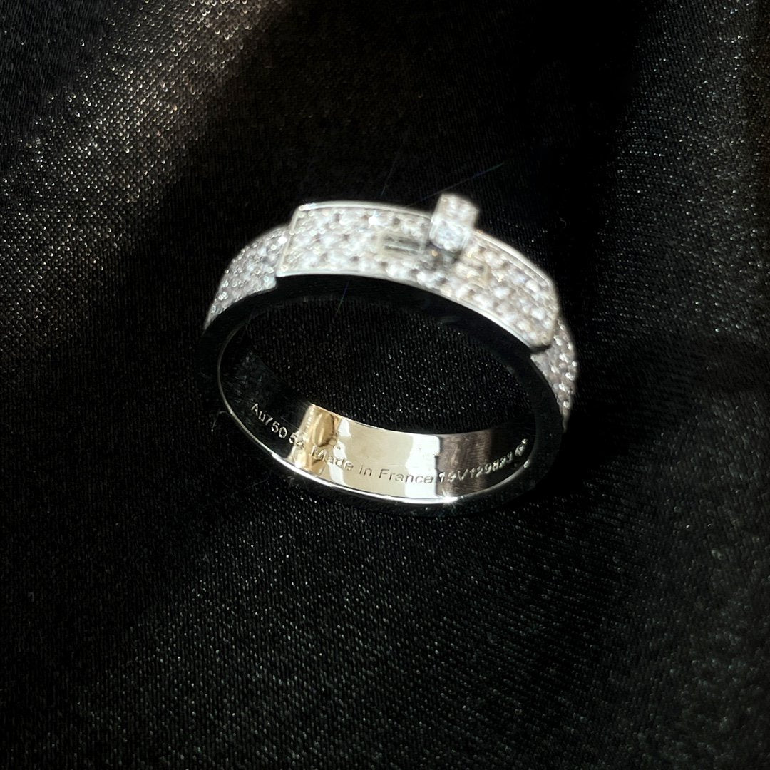 [⭐Spark]KELLY SILVER DIAMOND RING