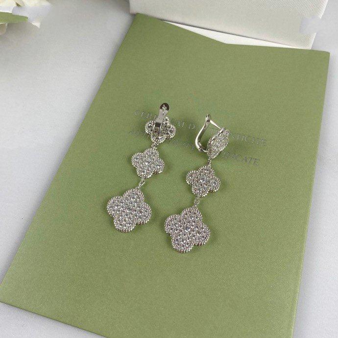 [⭐Spark]CLOVER 3 MOTIF DIAMOND SILVER DROP EARRINGS