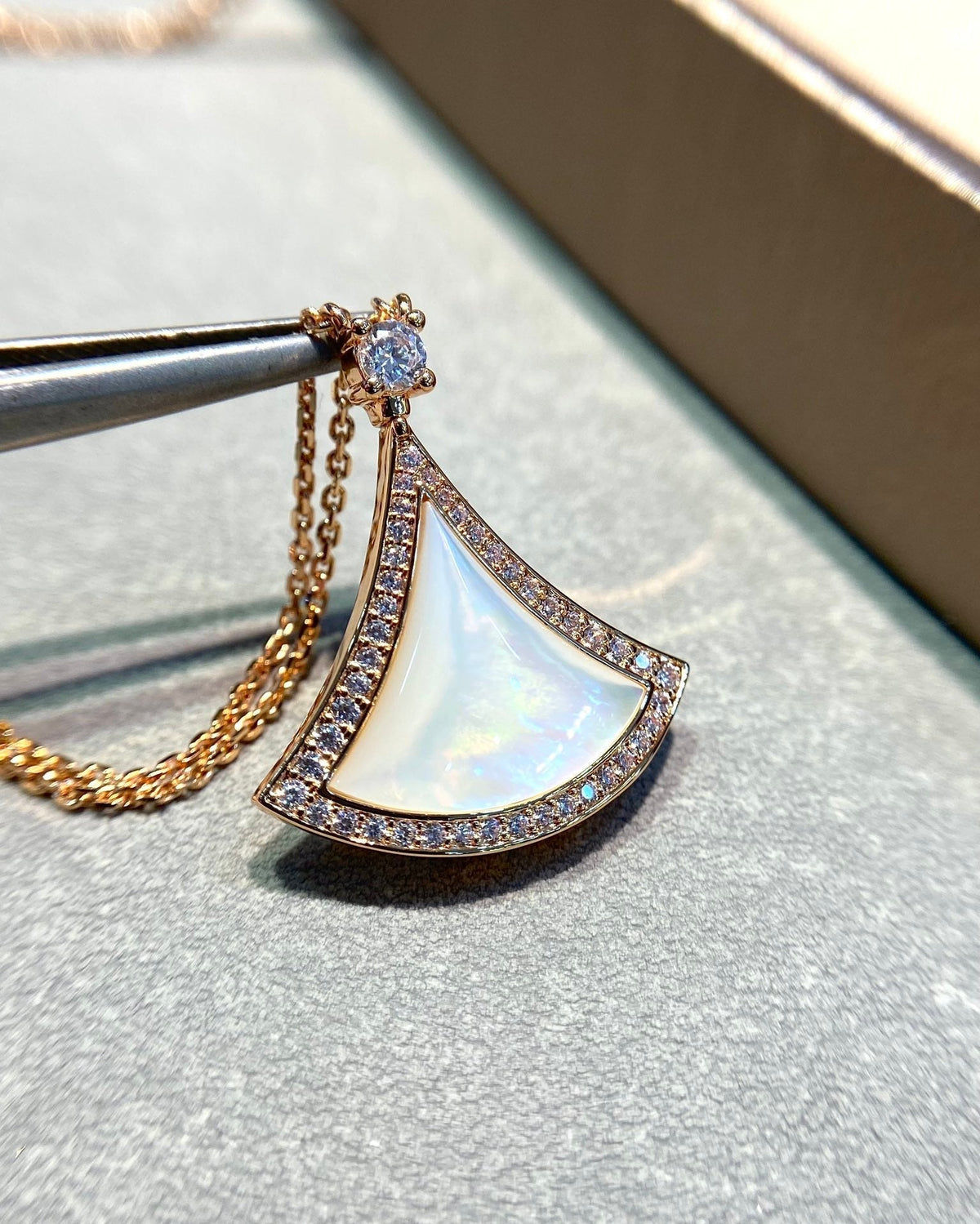 [⭐Spark]DREAM MOP DIAMOND PAVED PINK GOLD NECKLACE