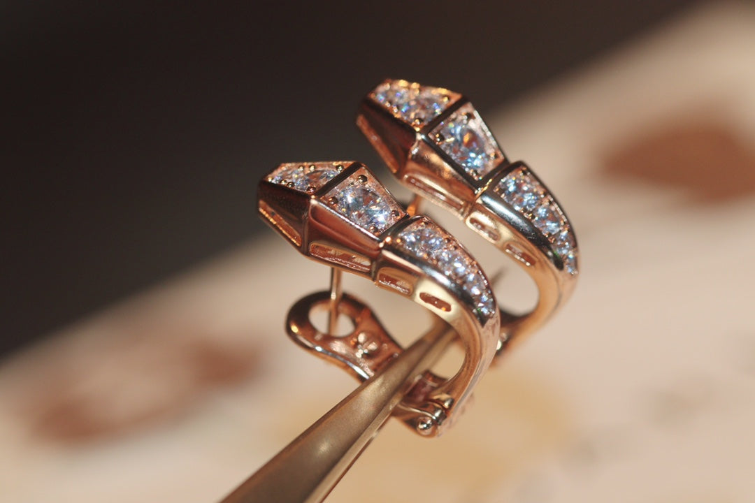 [⭐Spark]SERPENT PINK GOLD DIAMOND EARRINGS