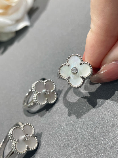 [⭐Spark]CLOVER SILVER MOP DIAMOND RING