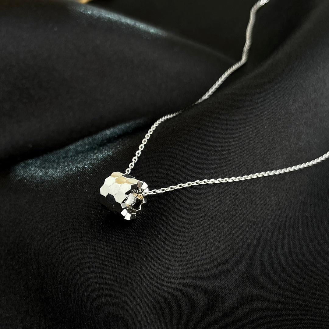 [⭐Spark]BEE MINI NECKLACE