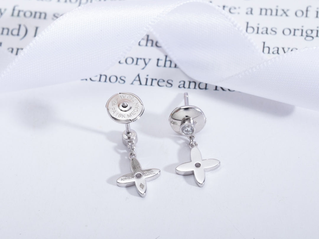[⭐Spark]VIDYLLE SILVER DIAMOND MINI DROP EARRINGS