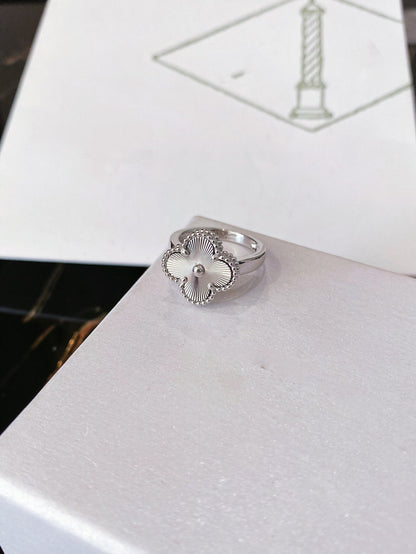 [⭐Spark]CLOVER SILVER RING