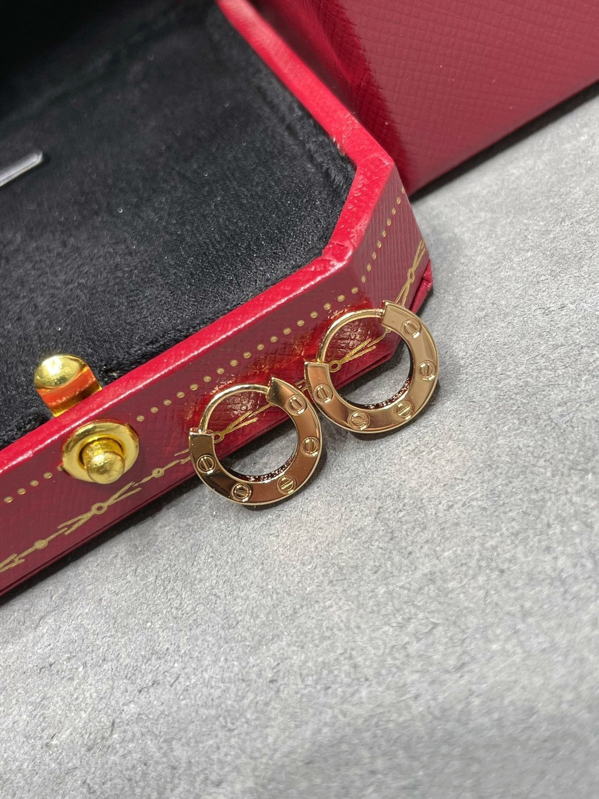 [⭐Spark]LOVE MINI EARRINGS