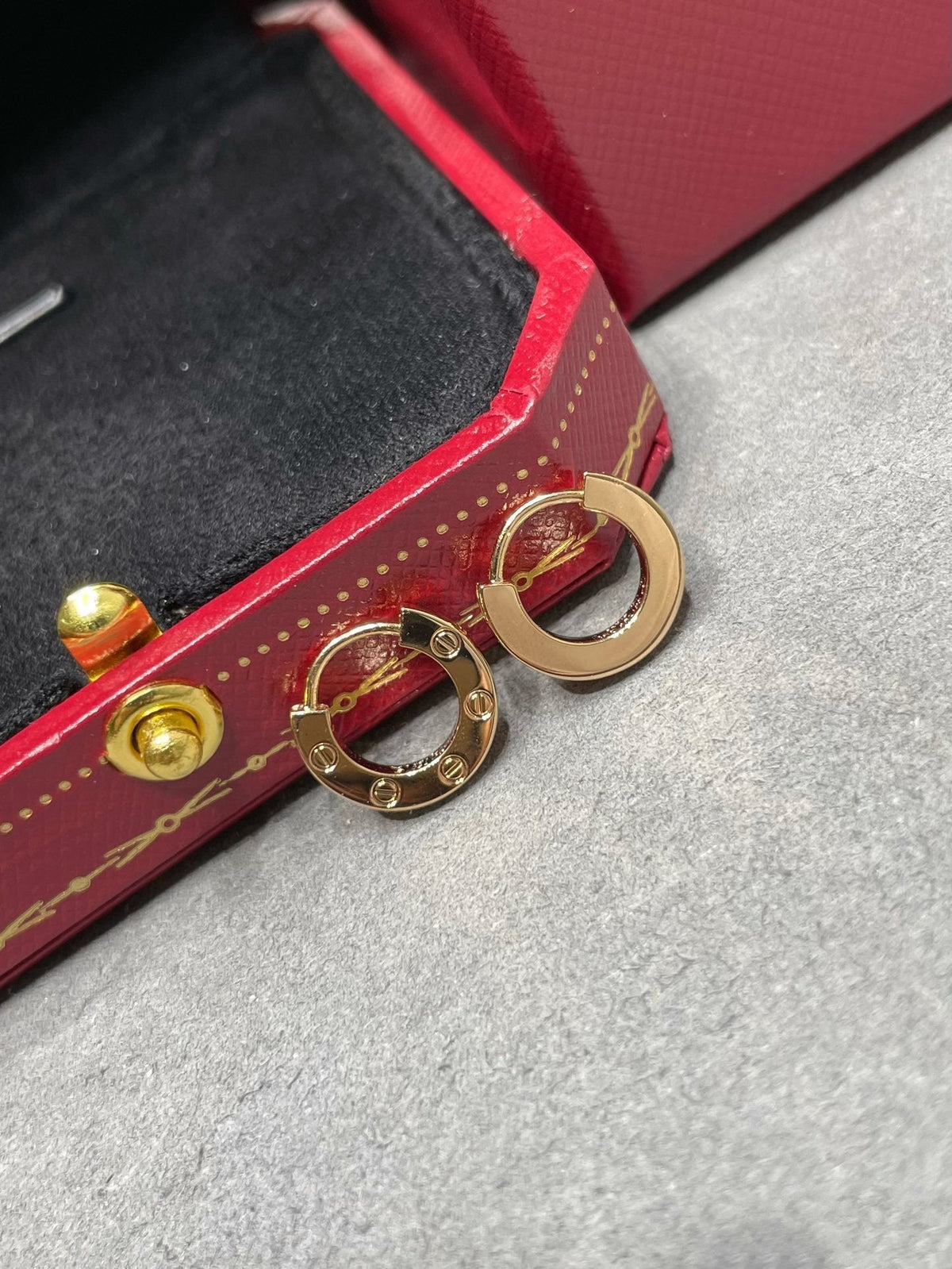 [⭐Spark]LOVE MINI EARRINGS