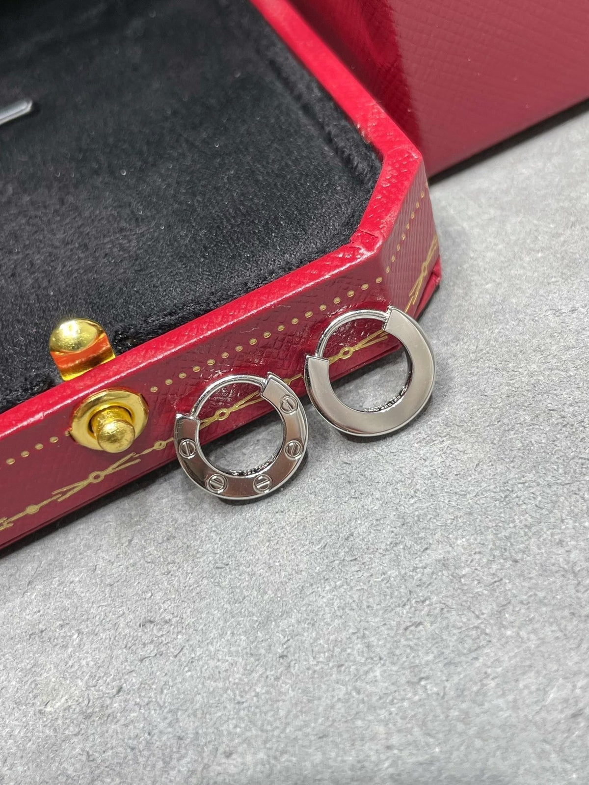 [⭐Spark]LOVE MINI EARRINGS