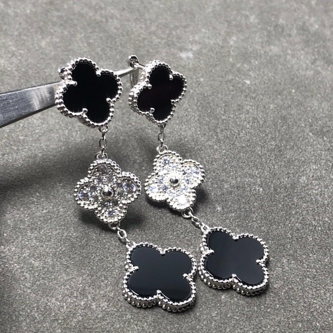 [⭐Spark]CLOVER 3 MOTIF DIAMOND ONYX SILVER EARRINGS