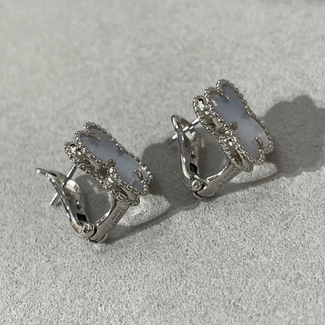 [⭐Spark]CLOVER CHALCEDONY SILVER STUD EARRINGS