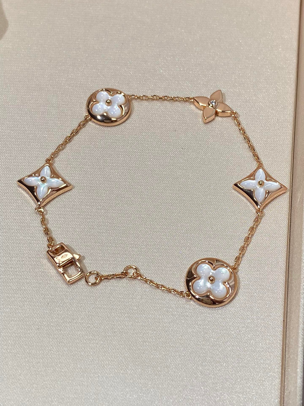 [⭐Spark]STAR AND SUN 5 MOTIF MOP PINK GOLD BRACELET