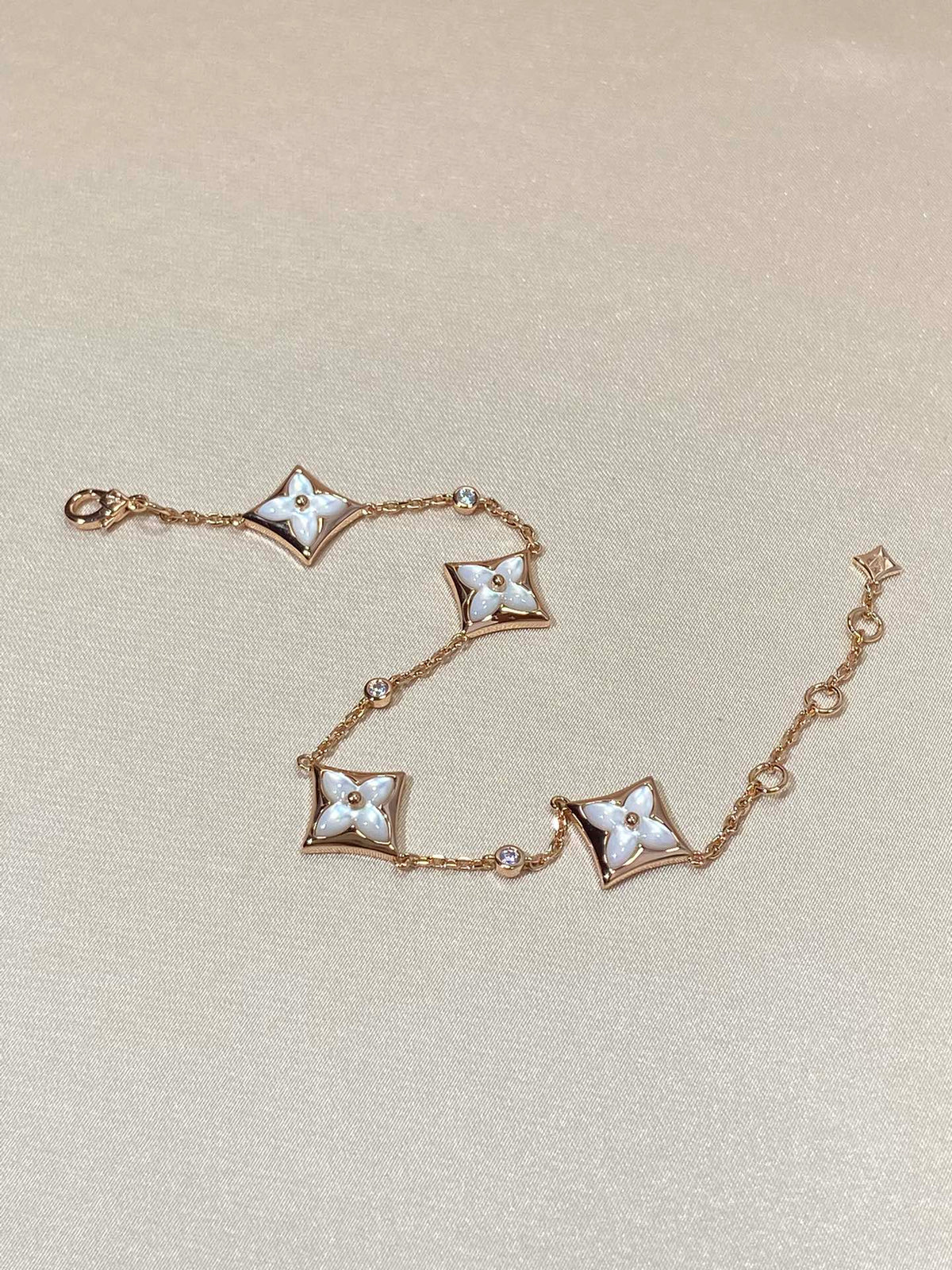 [⭐Spark]STAR 4 MOTIF MOP DIAMOND PINK GOLD BRACELET