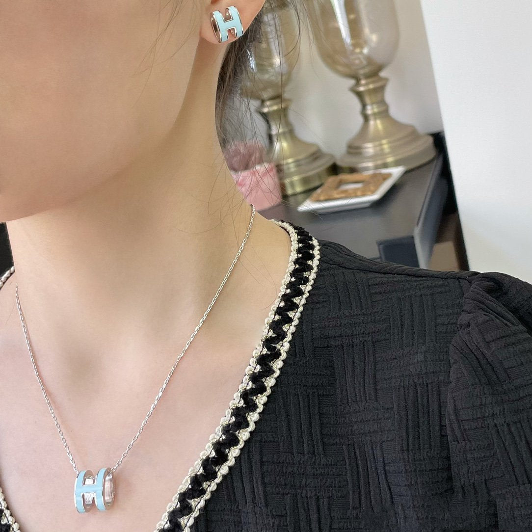 [⭐Spark]POP H SKY BLUE NECKLACE
