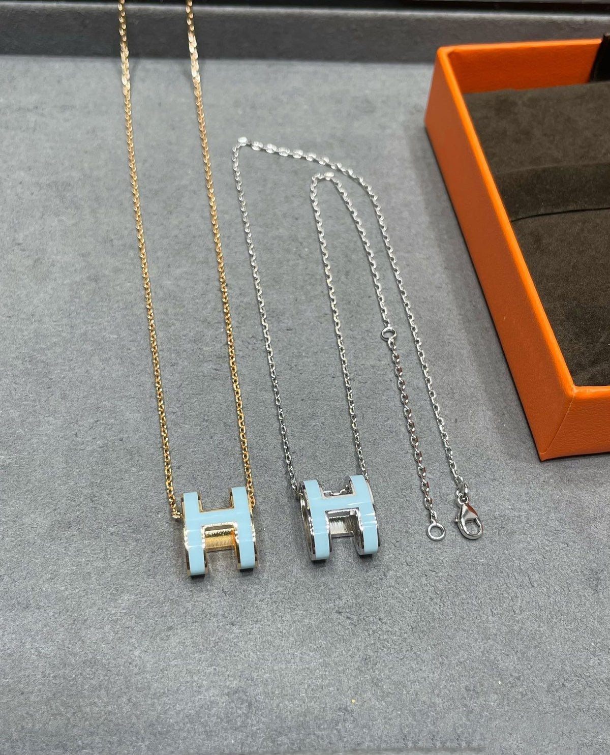 [⭐Spark]POP H SKY BLUE NECKLACE
