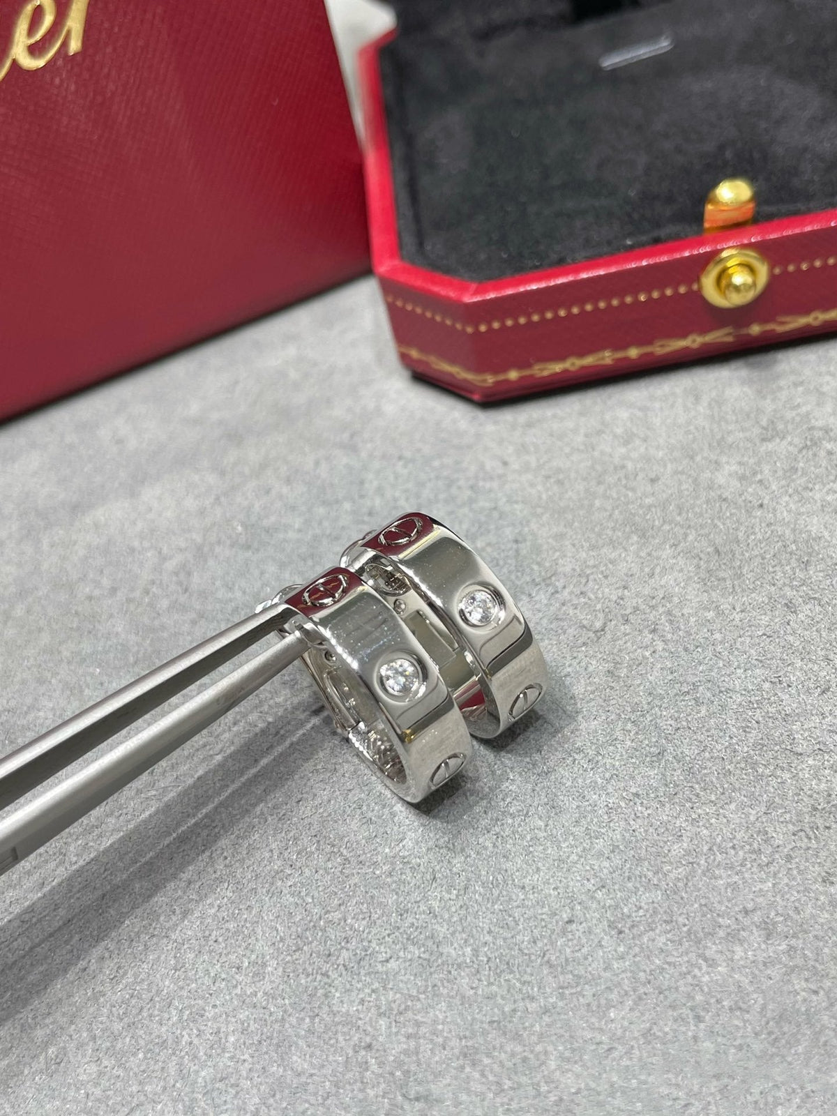 [⭐Spark]LOVE 5.5MM 1 DIAMOND EARRINGS