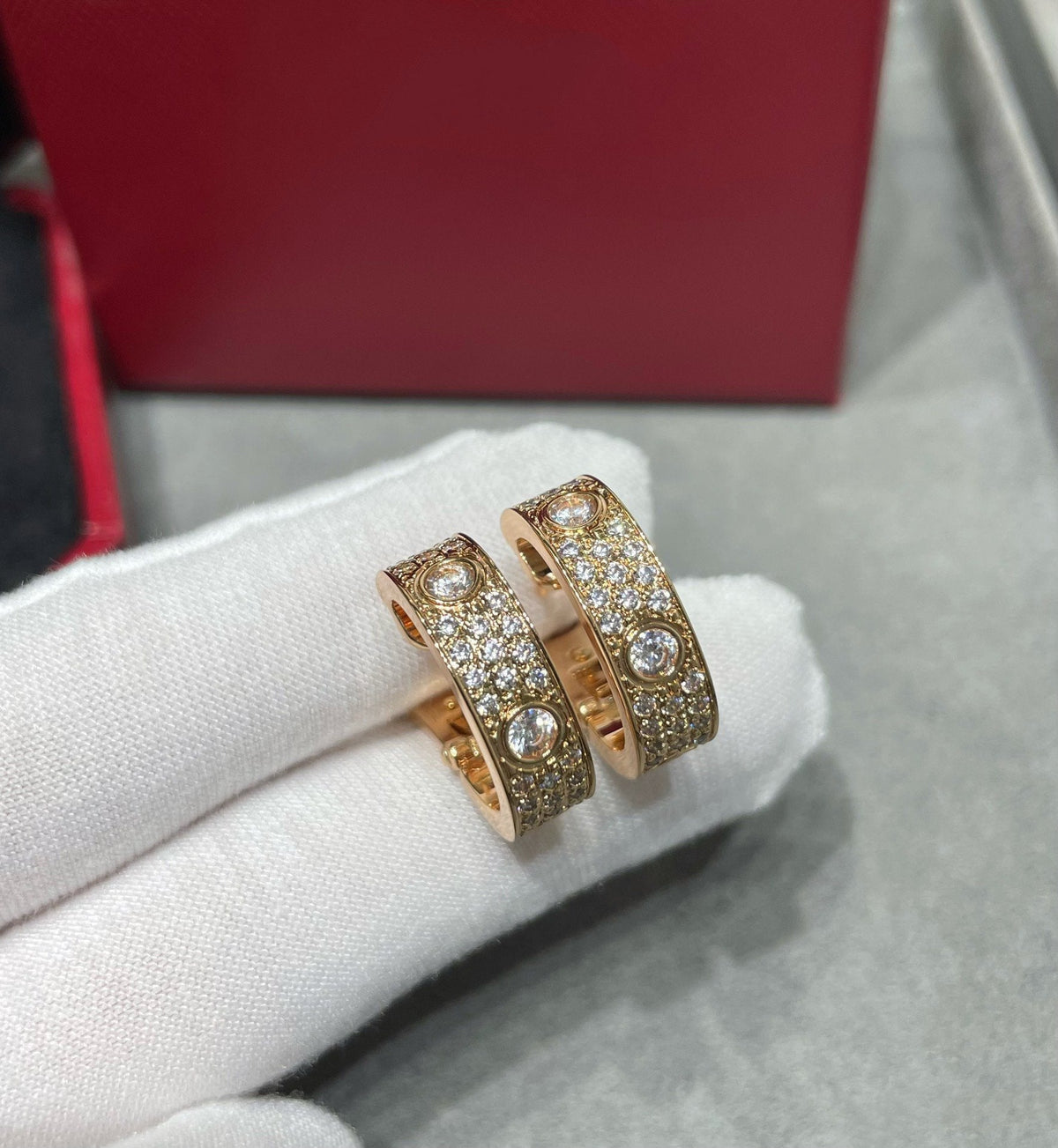 [⭐Spark]LOVE 5.5MM DIAMOND PAVED EARRINGS
