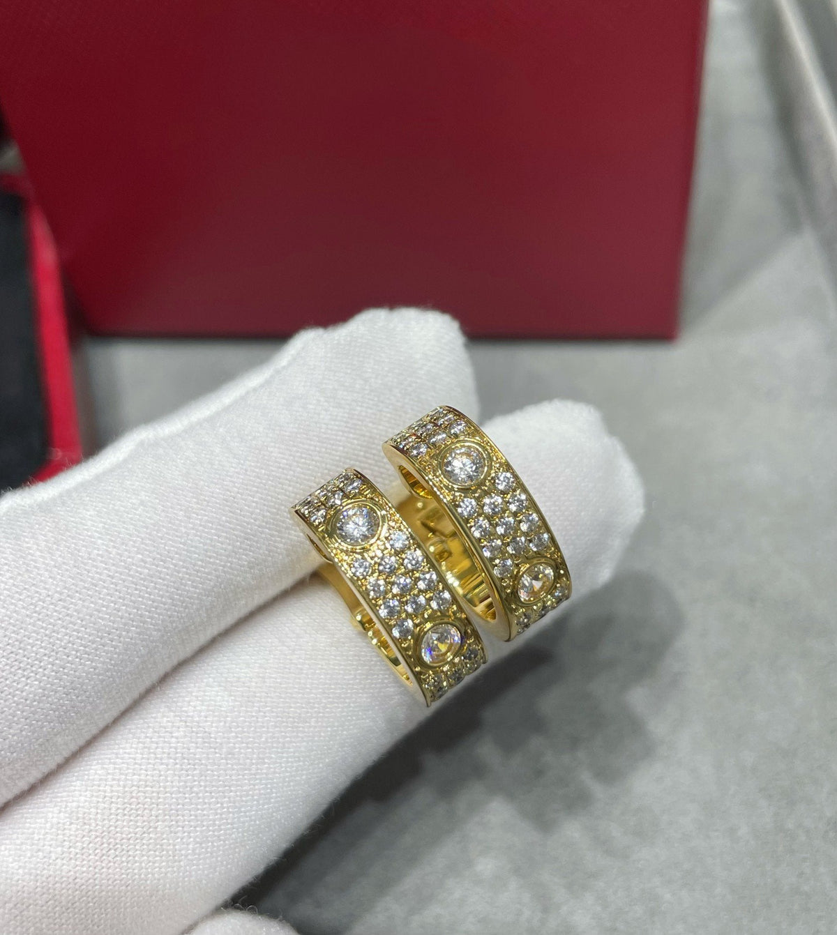 [⭐Spark]LOVE 5.5MM DIAMOND PAVED EARRINGS