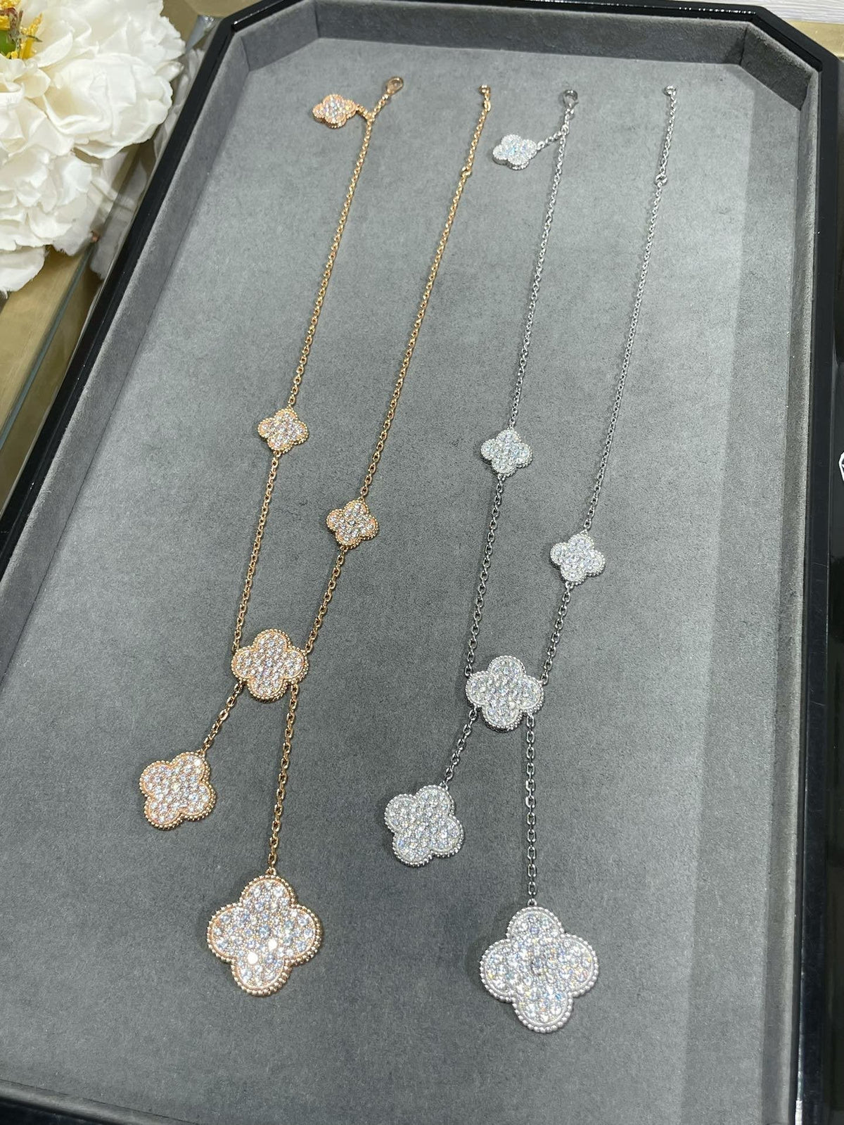 [⭐Spark]CLOVER 6 MOTIF DIAMOND PAVED NECKLACE