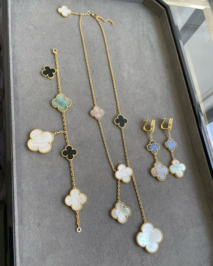 [⭐Spark]CLOVER 3 MOTIF MOP ONYX DARK MOP PINK GOLD EARRINGS