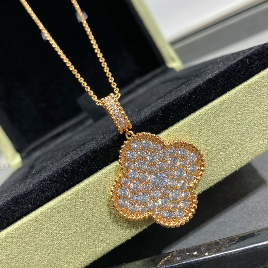 [⭐Spark]CLOVER 25MM LARGE PEDANT DIAMOND PAVED LONG NECKLACE