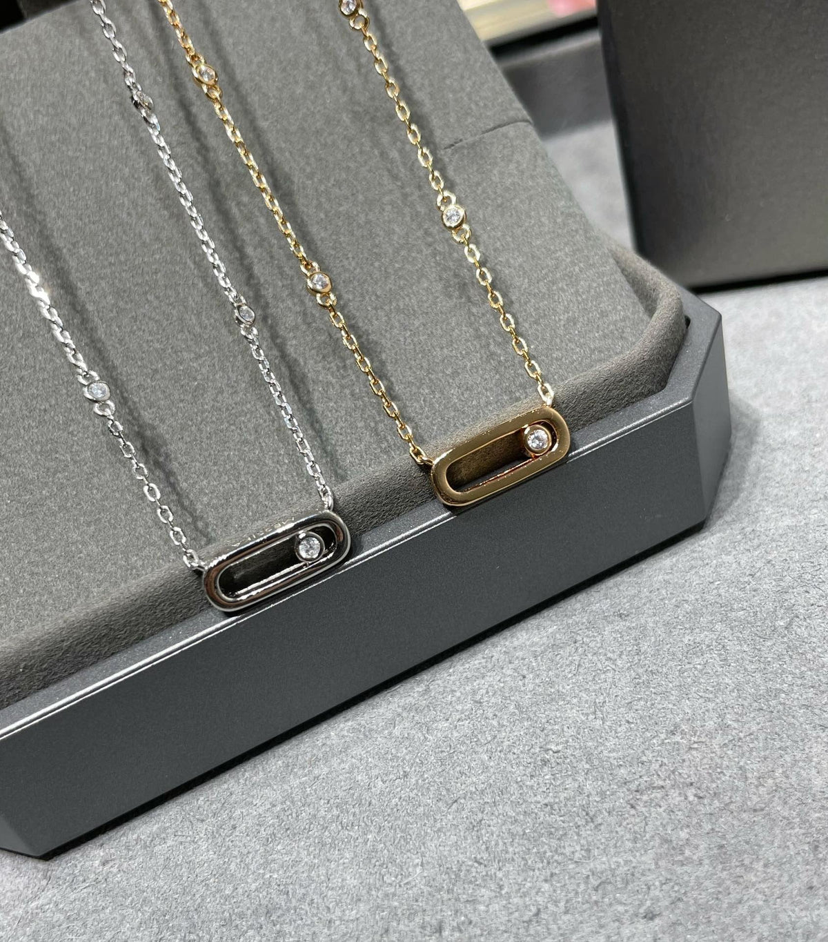 [⭐Spark]MOVE UNO DIAMOND NECKLACE